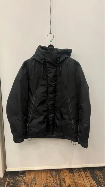 417 후드 부착 블랙 다운 자켓