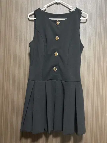 다크 그레이 슬리브리스 드레스