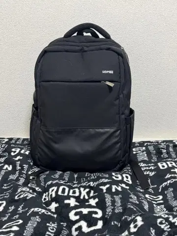 대용량 HOMIE 블랙 백팩 USB 포트 포함