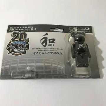 메디콤 토이 지바 롯데 마린스 베어브릭 100% 20주년 기념