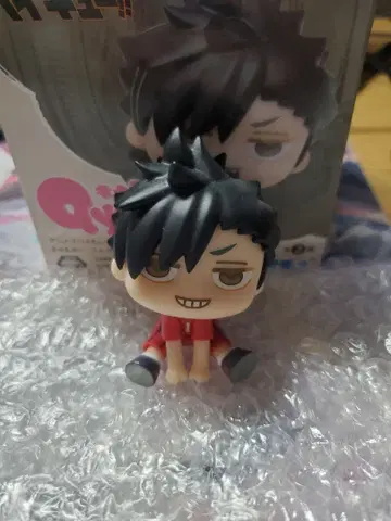 [하이큐/프라이스] 큐룽하게 쳐다보는 포즈 쿠로오 테츠로