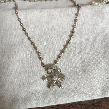 눈꽃 모티브 실버 목걸이