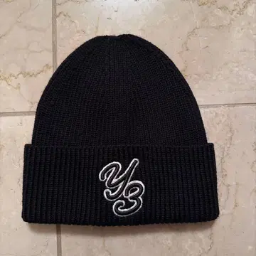 Y-3 니트 모자