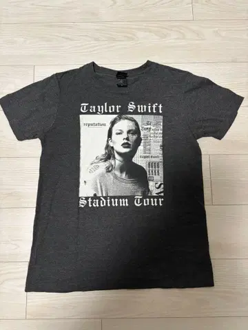 Taylor Swift Reputation 투어 셔츠