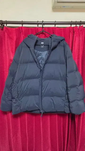 유니클로 심리스 다운 후드티 네이비 3XL