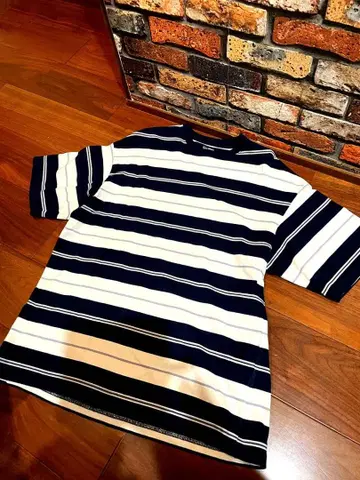 New era 보더 t셔츠 뉴에라 L 사이즈