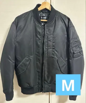 새상품급 UNIQLO +J 하이브리드 다운 오버 사이즈 M 블랙