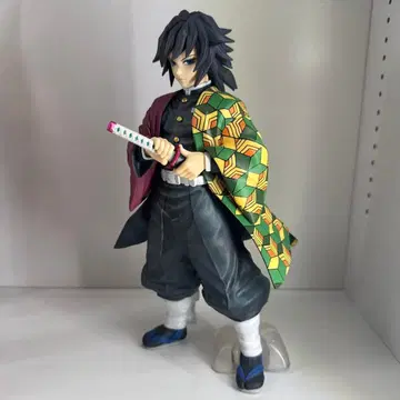 귀멸의 칼날 제일복권 B상 토미오카 기유 피규어