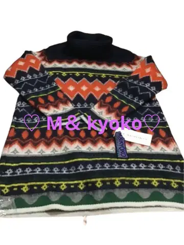 [미사용 새상품 택 포함] M&KYOKO 기하학 패턴 터틀넥 스웨터