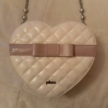 pium 에나멜 퀼팅 하트백