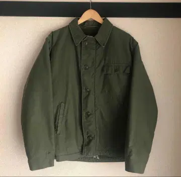 A2 올리브 그린 밀리터리 자켓