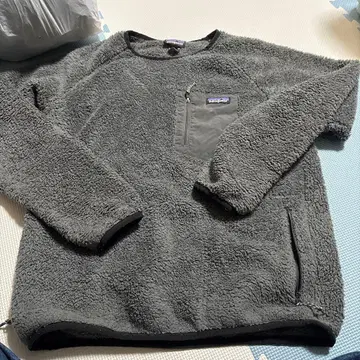 중고 파타고니아 플리스 긴팔 상태 10 중 7