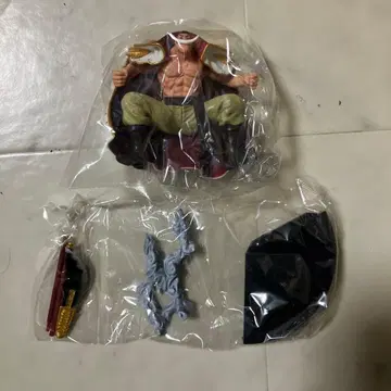 [ 최종 가격 ] ONEPIECE 흰 수염 피규어 정상전쟁ver