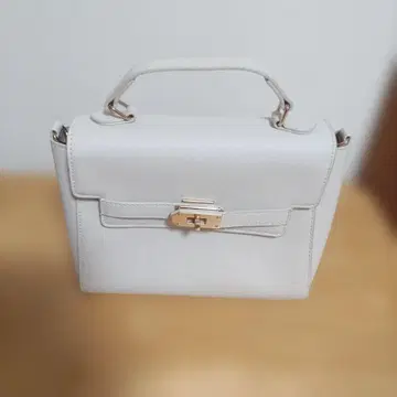 grove 화이트 핸드백 합성 피혁