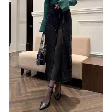 [새상품] 벨로아 리본 레이스 레이어드 타이트 스커트 (블랙)