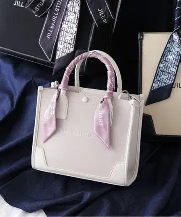 질 바이 질스튜어트 스카프 토트 숄더백 보라색