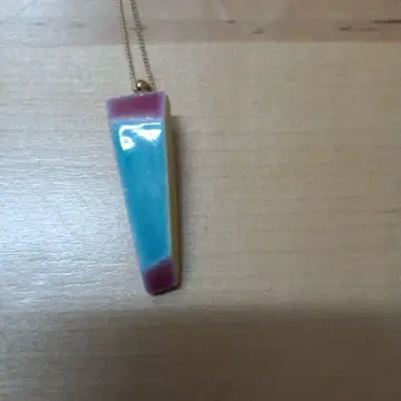 구타니야키 파랑 보라색 그라데이션 삼각형 펜던트 목걸이 오하시 아스카