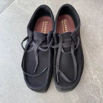 CLARKS WALLABEE BLACK SUEDE 26cm