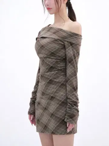 yilon 이로 원숄더 체크 미니 원피스