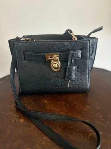 MICHAEL KORS 해밀턴 숄더백 천연 가죽 고급스러움 새상품급