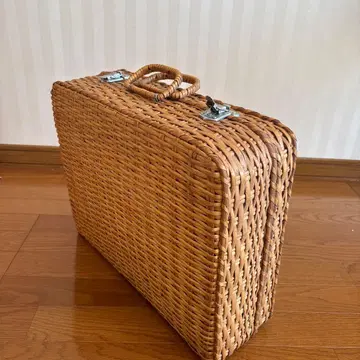 라탄 피크닉 바스켓 빨간색 체크