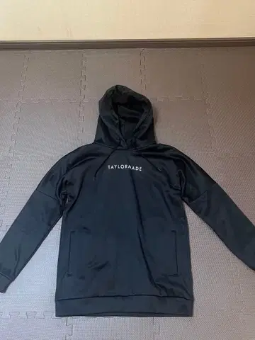 테일러메이드 후드티 블랙 M