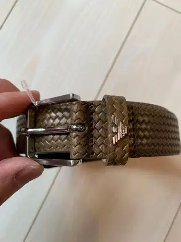 EMPORIOARMANI 올리브색 벨트