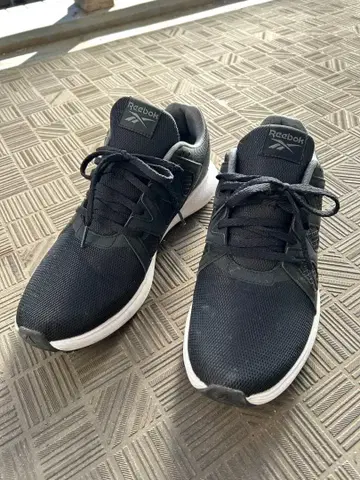 Reebok FuelFoam 스니커즈 28.5cm