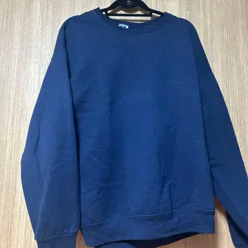 러셀 애슬레틱 맨투맨 네이비