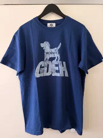 GOODENOUGH 네이비 T셔츠