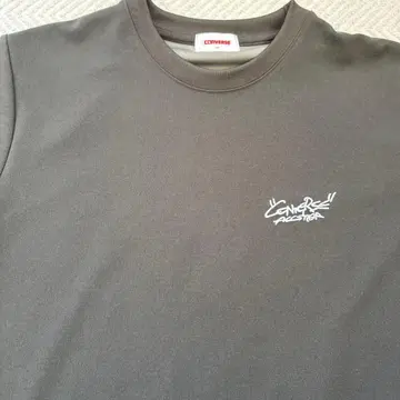 [ 새상품급 ] CONVERSE 그래픽 T셔츠 M사이즈
