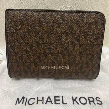 MICHAEL KORS 이단 접이식 지갑 브라운/블랙
