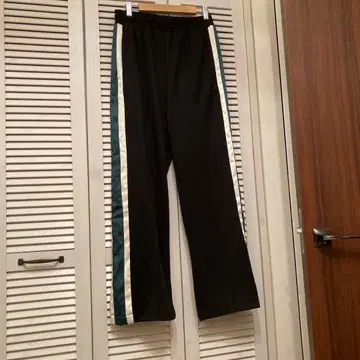 IN THE MARKET 사이드 라인 팬츠