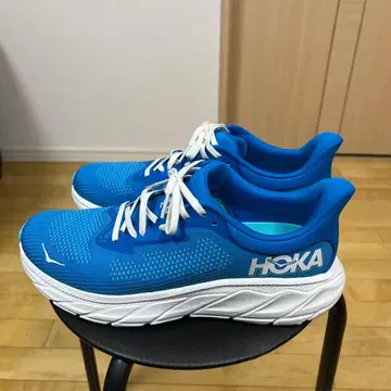HOKA ARAHI 7 27.5cm