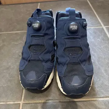 펌프 퓨리 네이비 스니커즈 24.5cm