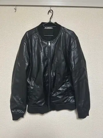 ZARA 블랙 가죽 자켓 L 사이즈