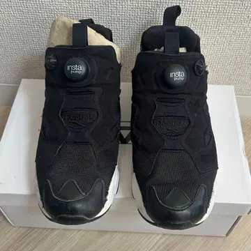 24cm Reebok 리복 인스타 펌프 퓨리 블랙 화이트