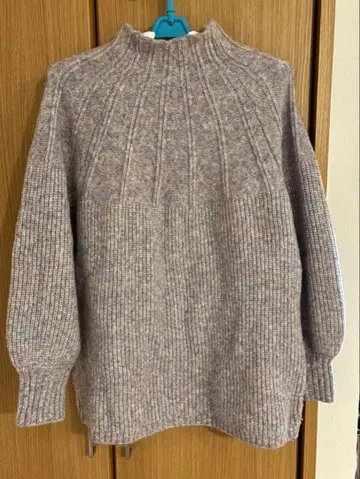 중심 짜임 니트 믹스 컬러 볼륨 소매 루즈핏 가을/겨울