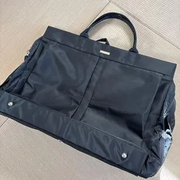 Y'SACCS 블랙 보스턴 백