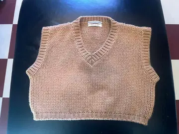 Crisasera 베이지 V넥 니트 베스트 M