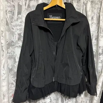 HERNO 블루종 프릴 블랙