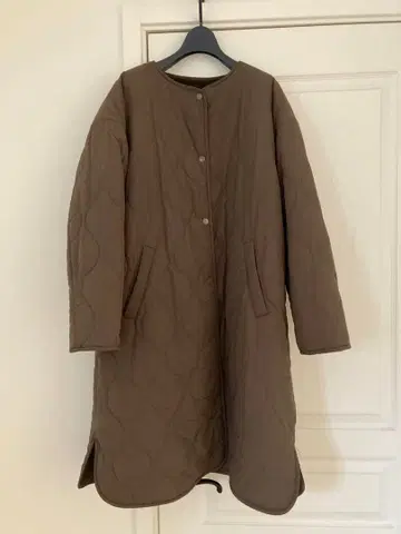 아메리칸 홀릭 브라운 퀼팅 보아 리버서블 아우터