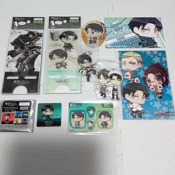 진격의 거인 굿즈 묶음 판매 리바이