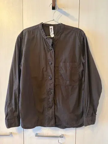 새상품급 MHL. 노카라 셔츠