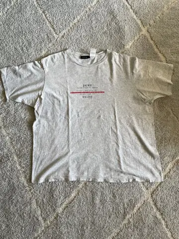 DKNY 90s 티셔츠