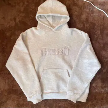 블레스유 BlessU 후드 부착 후드티 카츠키 군 착용