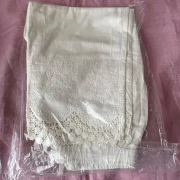 새상품 사만사 모스모스 SM2 밑단 레이스 속바지 오프