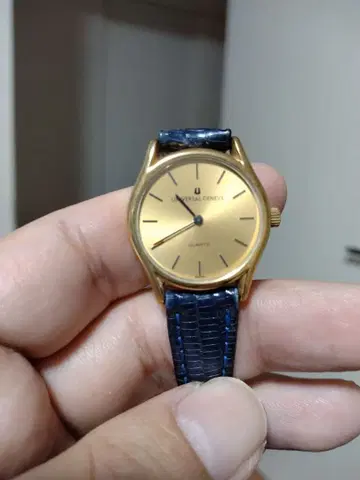 유니버셜 제네바 여성용 쿼츠 손목시계 모델번호: 514764