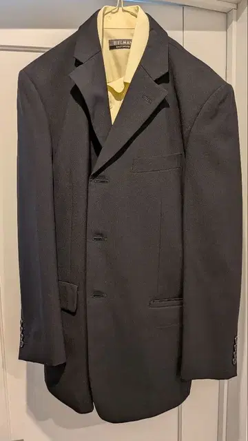 Adam and Eve International 비즈니스 정장