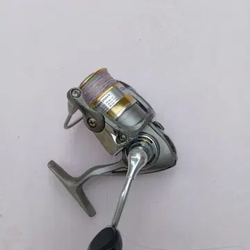 다이와 스피닝 릴 실버